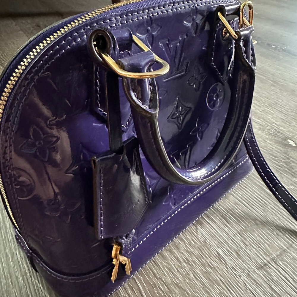 Louis Vuitton Alma BB Monogram Vernis Bag - Picture 8 of 16